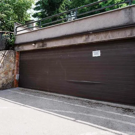 Apartamento Spacious Haven, 3br Penthouse, Free Grg Pkg, Old Town *